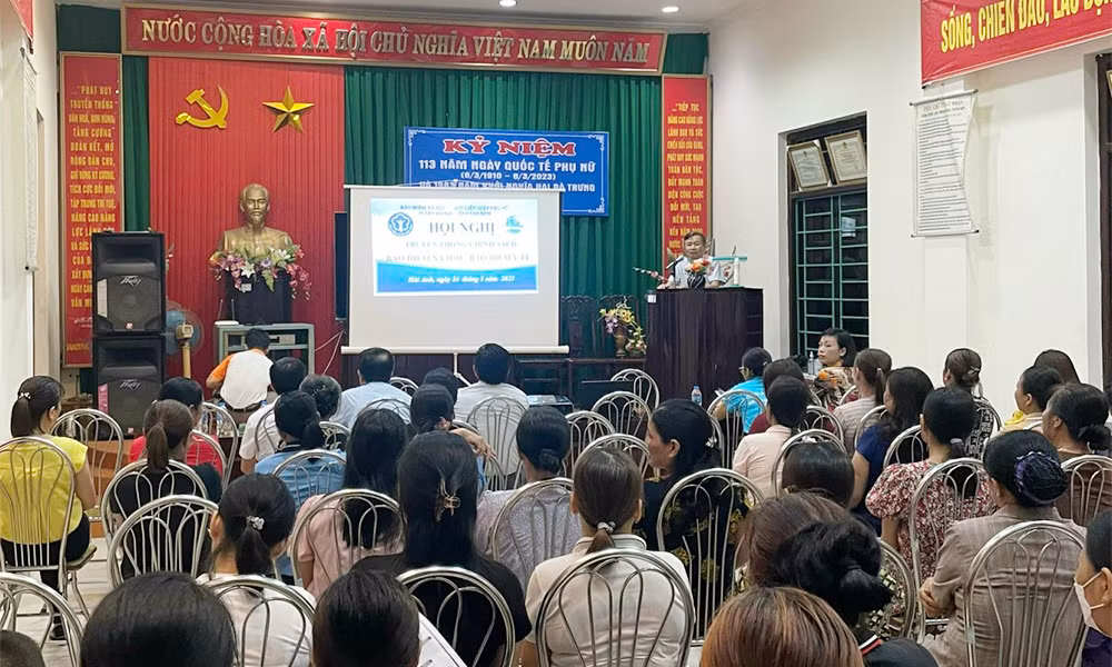 Hội nghị tuyên truyền chính sách BHXH, BHYT tại xã Hải Anh, huyện Hải Hậu, Nam Định.