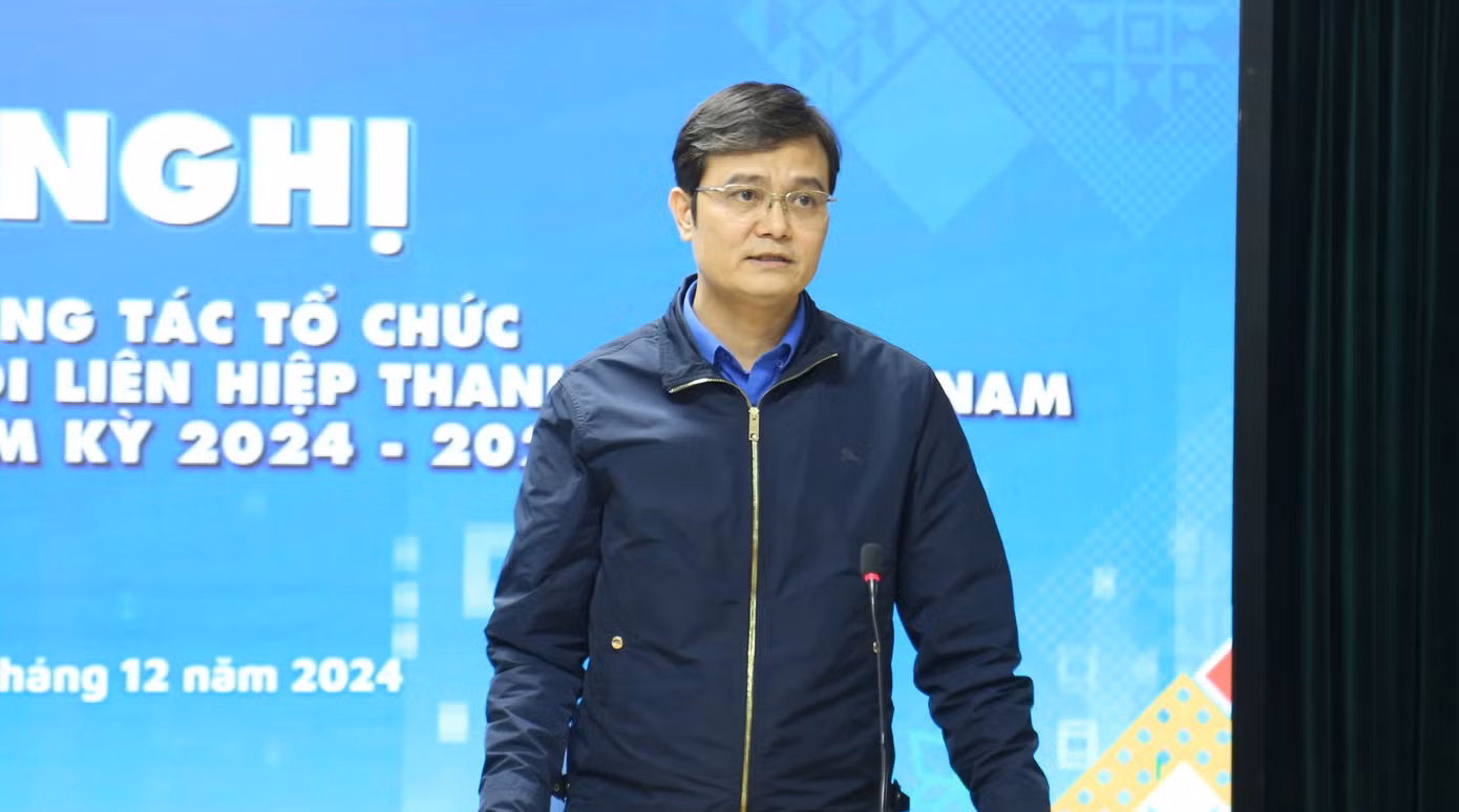 Đồng chí Bùi Quang Huy, Ủy viên dự khuyết BCH Trung ương Đảng, Bí thư thứ nhất Trung ương Đoàn phát biểu kết luận tại hội nghị.