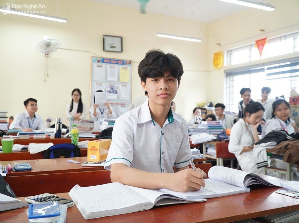 Nam sinh Nguyễn Quốc Cường. (Ảnh: Báo Nghệ An)