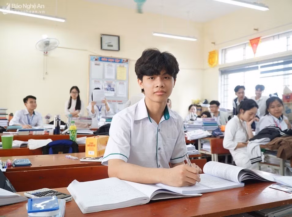 Nam sinh Nguyễn Quốc Cường. (Ảnh: Báo Nghệ An)