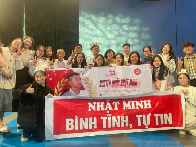 Nhật Minh trở thành học sinh đầu tiên mang cầu truyền hình Olympia về với Gia Lai.