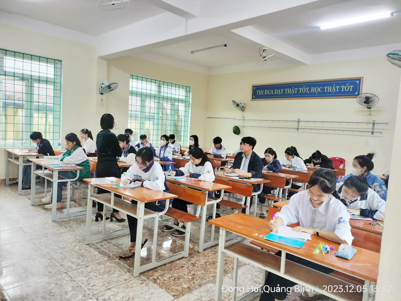 Học sinh Quảng Bình tham dự kỳ thi chọn Học sinh Giỏi cấp tỉnh năm học 2023-2024. (Ảnh: quangbinh.edu.vn) Học sinh Quảng Bình tham dự kỳ thi chọn Học sinh Giỏi cấp tỉnh năm học 2023-2024. (Ảnh: quangbinh.edu.vn)