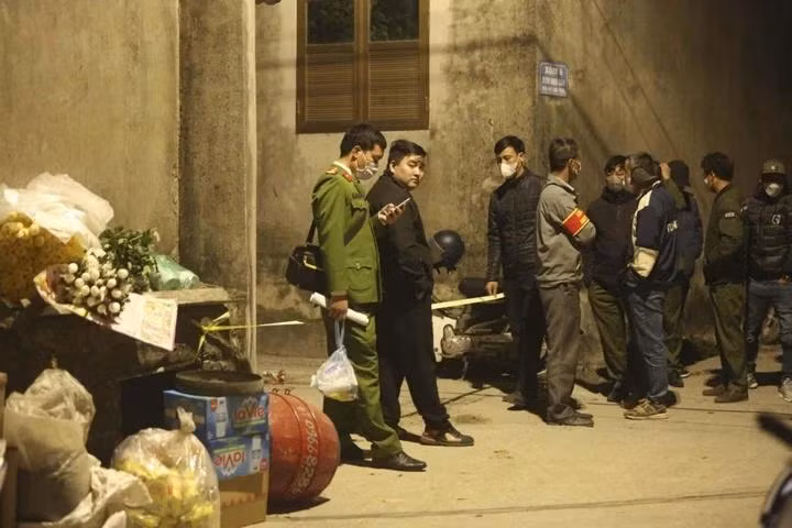 Lực lượng chức năng có mặt tại hiện trường.