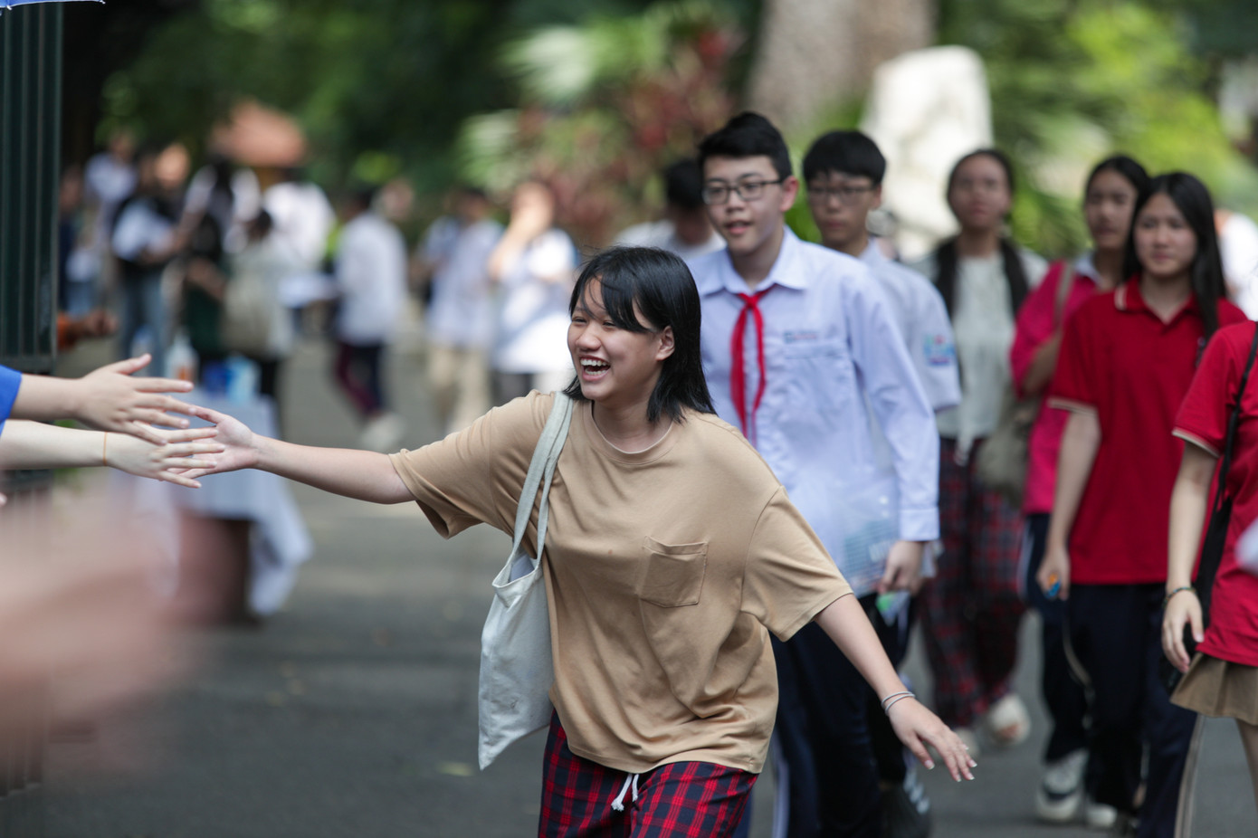 Thí sinh tham gia kỳ thi vào lớp 10 tại Hà Nội năm nay. (Ảnh: Lê Vượng) Thí sinh tham gia kỳ thi vào lớp 10 tại Hà Nội năm nay. (Ảnh: Lê Vượng)