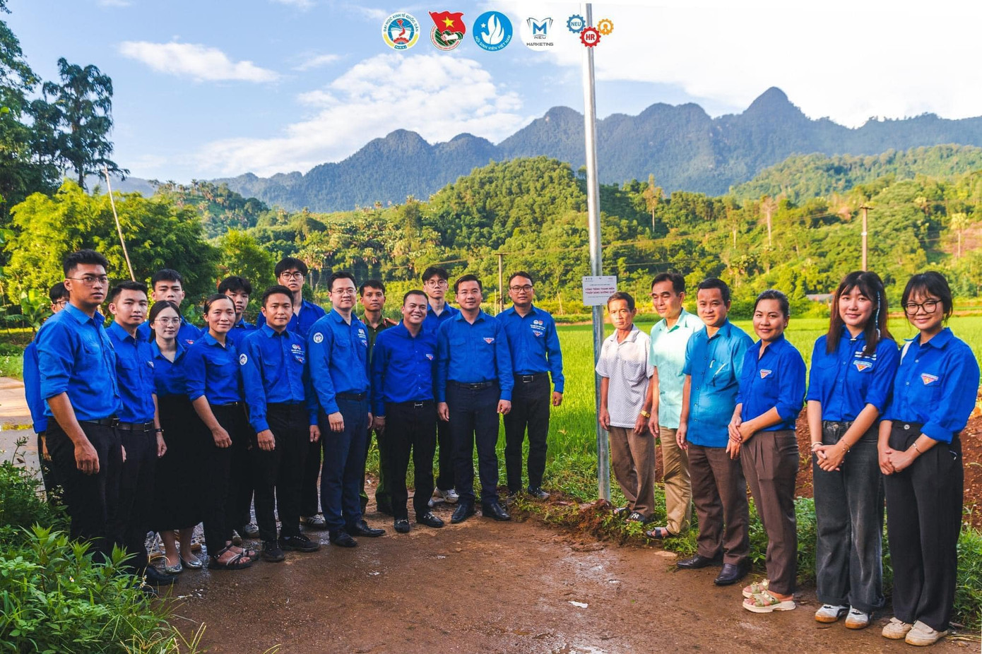 Đoàn trường ĐH Kinh tế Quốc Dân tổ chức các hoạt động tình nguyện tại tỉnh Tuyên Quang. Đoàn trường ĐH Kinh tế Quốc Dân tổ chức các hoạt động tình nguyện tại tỉnh Tuyên Quang.