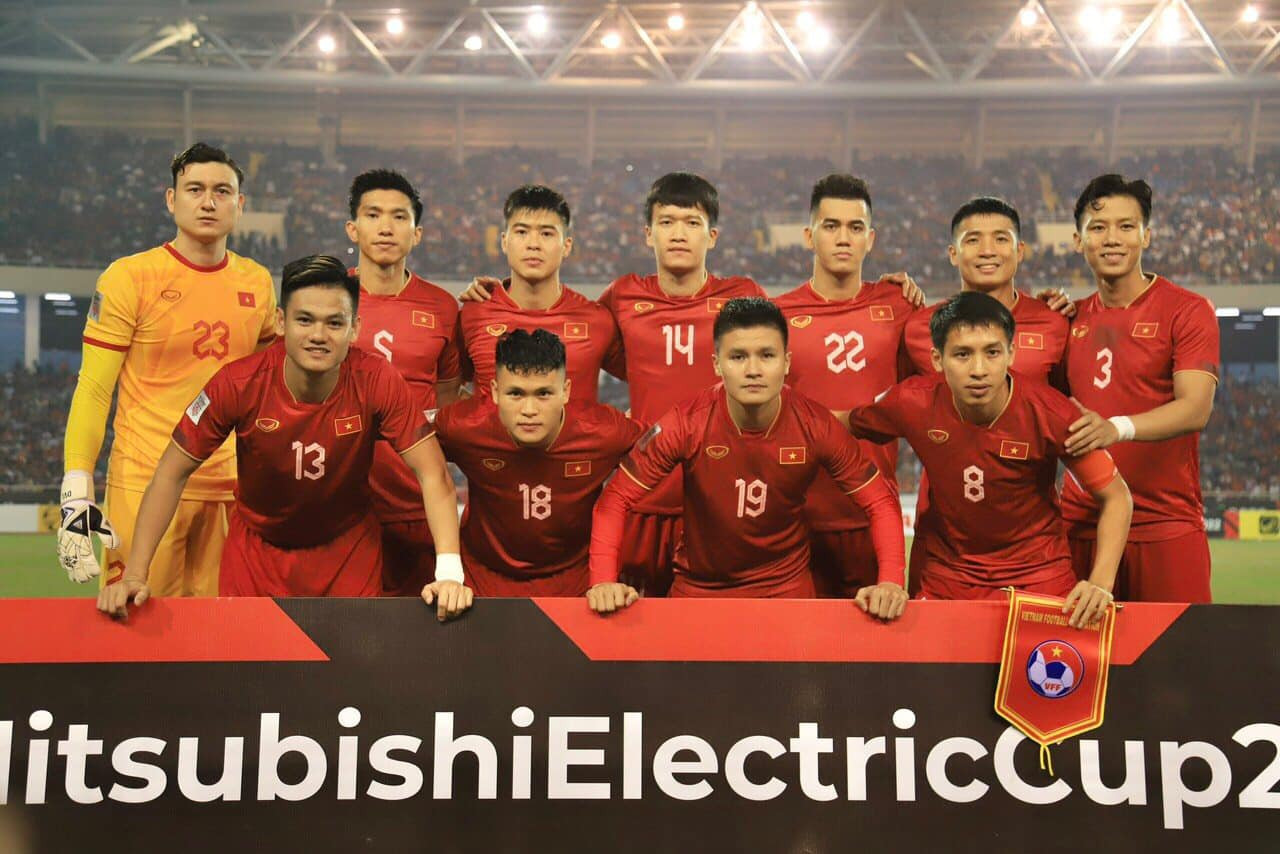 Trận Chung kết lượt về AFF Cup 2022 là trận đấu cuối cùng của thầy Park với vai trò HLV trưởng ĐT Việt Nam. Trận Chung kết lượt về AFF Cup 2022 là trận đấu cuối cùng của thầy Park với vai trò HLV trưởng ĐT Việt Nam.