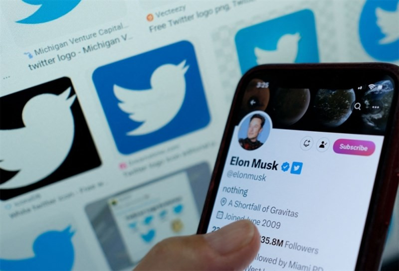 Twitter Blue gây ra nhiều tranh cãi kể từ khi Elon Musk tiếp quản Twitter (Ảnh: AFP) Twitter Blue gây ra nhiều tranh cãi kể từ khi Elon Musk tiếp quản Twitter (Ảnh: AFP)
