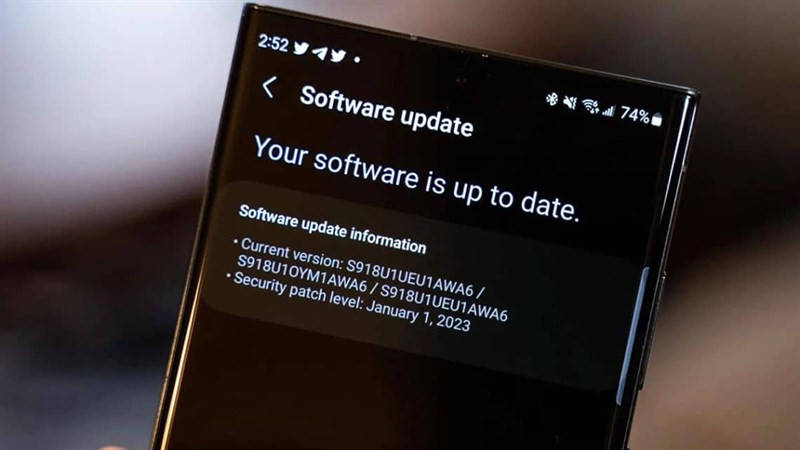 Người dùng nên thường xuyên cập nhật phần mềm điện thoại của mình. (Ảnh: 9to5Google) Người dùng nên thường xuyên cập nhật phần mềm điện thoại của mình. (Ảnh: 9to5Google)