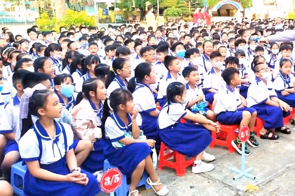 Năm học 2023-2024, Bạc Liêu tiếp tục đặt mục tiêu 100% học sinh, sinh viên tham gia BHYT. Năm học 2023-2024, Bạc Liêu tiếp tục đặt mục tiêu 100% học sinh, sinh viên tham gia BHYT.