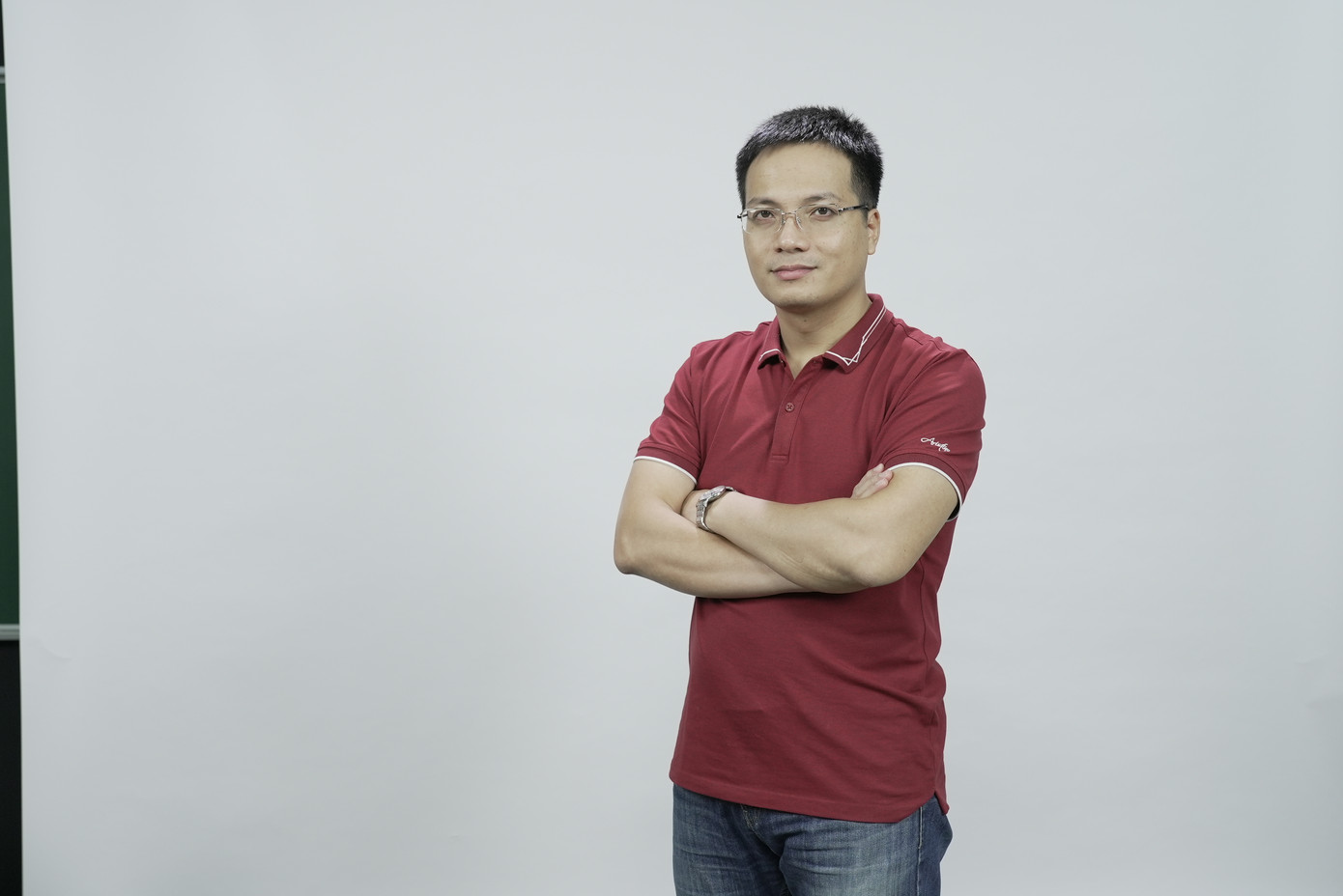 Thầy Nguyễn Mạnh Cường - giáo viên môn Toán Hệ thống giáo dục HOCMAI.