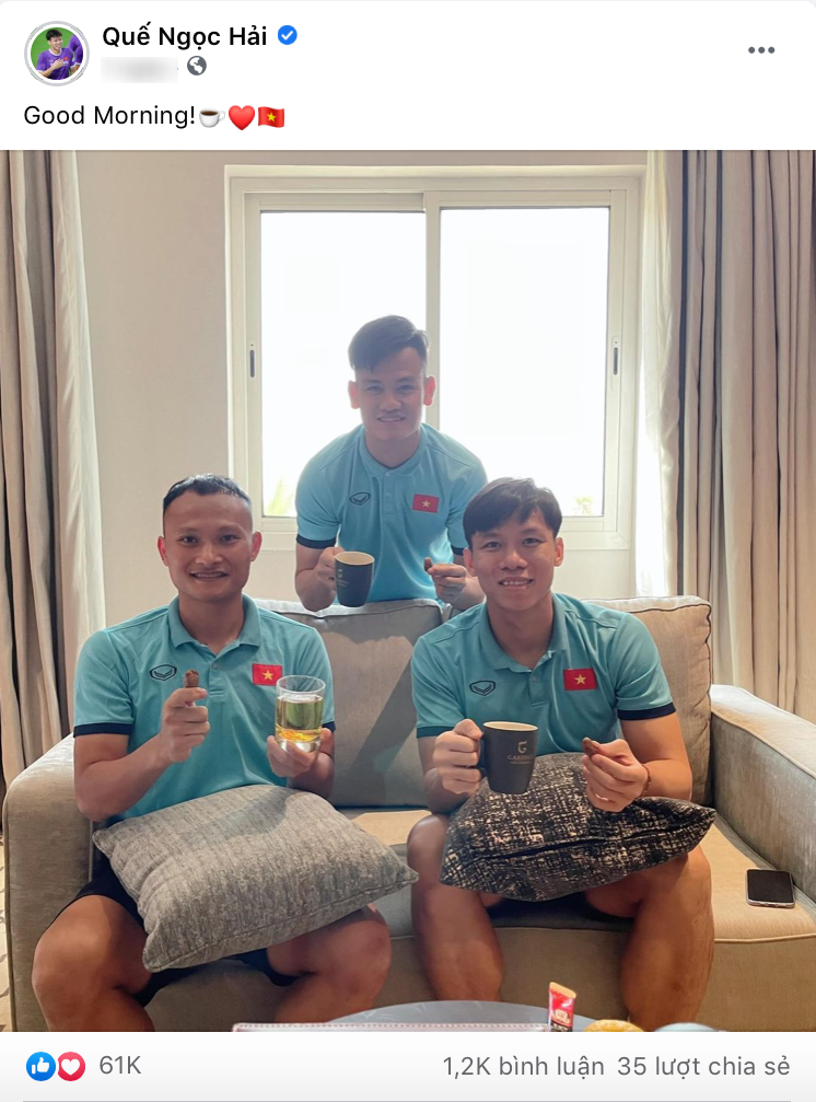 Thậm chí, Đình Trọng còn trêu đùa đây là "bộ ba nộp phạt".