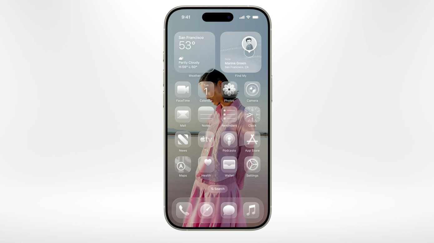 Giao diện Home Screen tràn ngập hiệu ứng trong suốt, phản chiếu ánh sáng và nội dung phía sau - đặc trưng của Liquid Glass. (Ảnh: TechCrunch) Giao diện Home Screen tràn ngập hiệu ứng trong suốt, phản chiếu ánh sáng và nội dung phía sau - đặc trưng của Liquid Glass. (Ảnh: TechCrunch)