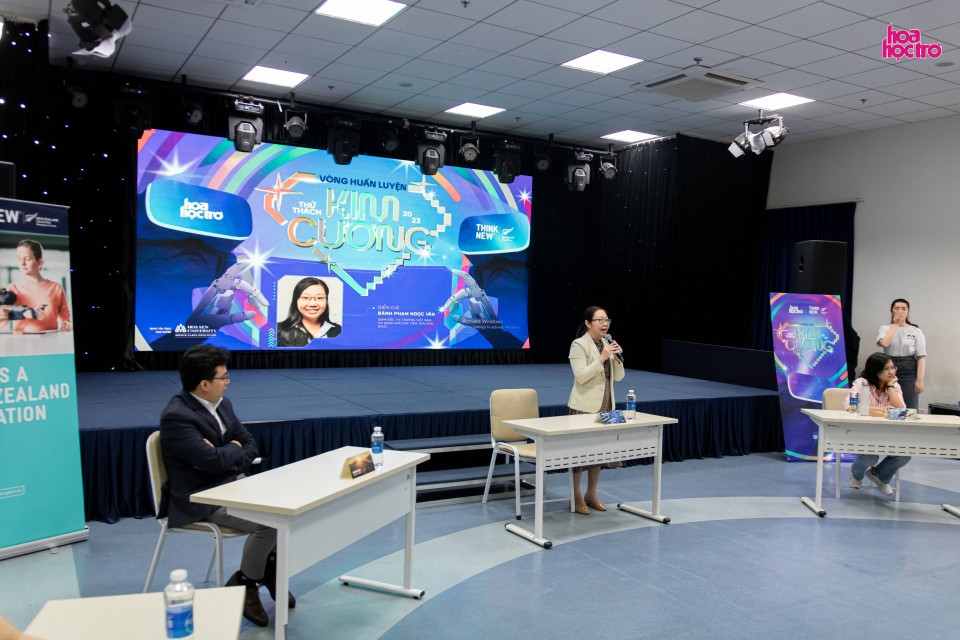 Chị Bành Phạm Ngọc Vân - Giám đốc Thị trường Việt Nam, Cơ quan Giáo dục New Zealand - chia sẻ về New Zealand. Chị Bành Phạm Ngọc Vân - Giám đốc Thị trường Việt Nam, Cơ quan Giáo dục New Zealand - chia sẻ về New Zealand.