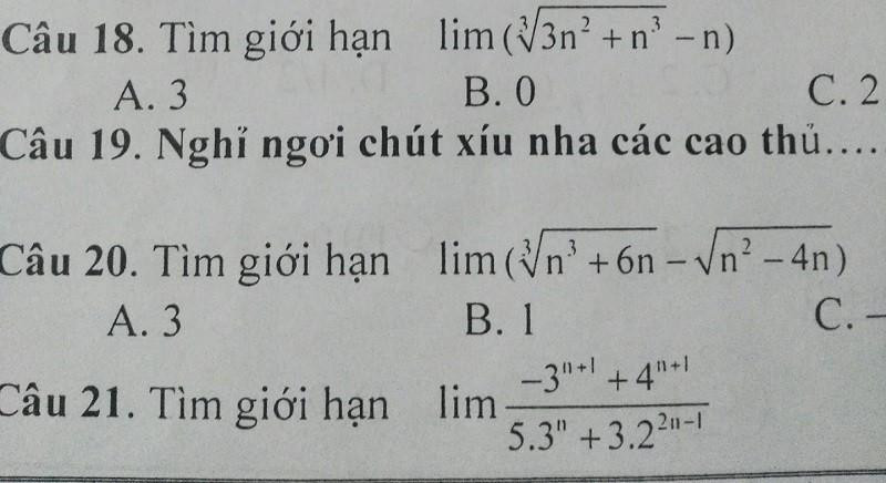 "Làm mệt rồi thì nghỉ ngơi chút xíu nha" - những lời nhắn gửi tuy đơn giản nhưng lại vô cùng ý nghĩa, thể hiện sự quan tâm của thầy cô tới các học trò. "Làm mệt rồi thì nghỉ ngơi chút xíu nha" - những lời nhắn gửi tuy đơn giản nhưng lại vô cùng ý nghĩa, thể hiện sự quan tâm của thầy cô tới các học trò.