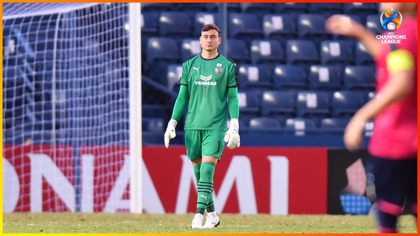 Thủ môn Đặng Văn Lâm cùng CLB Cerezo Osaka đã vượt qua vòng bảng AFC Champions League. Thành tích này giúp anh trở thành cầu thủ Việt Nam đầu tiên góp mặt ở vòng loại trực tiếp giải đấu danh giá nhất châu lục dành cho các CLB.