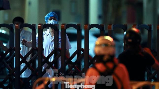 Phong toả Bệnh viện Phổi Hà Nội. (Ảnh: TPO) Phong toả Bệnh viện Phổi Hà Nội. (Ảnh: TPO)