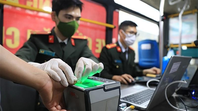 Hoàn thành việc cấp căn cước công dân gắn chip chậm nhất là ngày 30/9 (Ảnh: TTXVN) Hoàn thành việc cấp căn cước công dân gắn chip chậm nhất là ngày 30/9 (Ảnh: TTXVN)