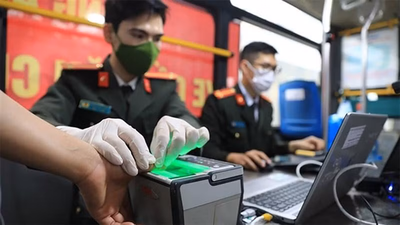Hoàn thành việc cấp căn cước công dân gắn chip chậm nhất là ngày 30/9 (Ảnh: TTXVN)