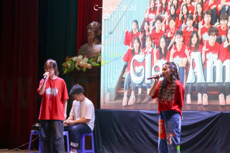 Màn trình diễn ấn tượng của Glee Ams với ca khúc “Từng là”. Màn trình diễn ấn tượng của Glee Ams với ca khúc “Từng là”.