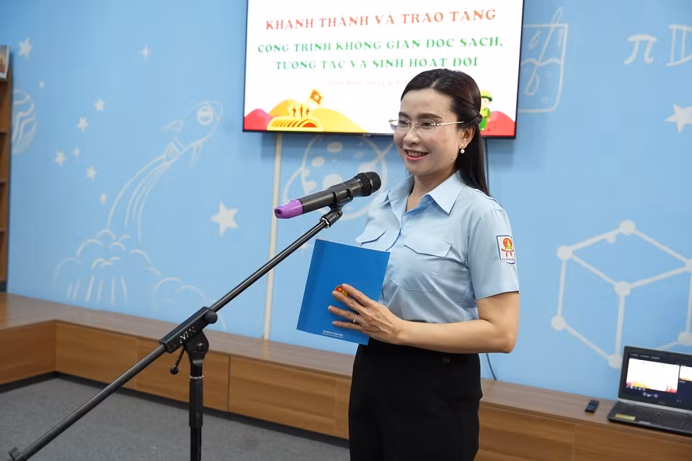 Bí thư T.Ư Đoàn, Chủ tịch Hội đồng Đội T.Ư Nguyễn Phạm Duy Trang phát biểu tại chương trình.
