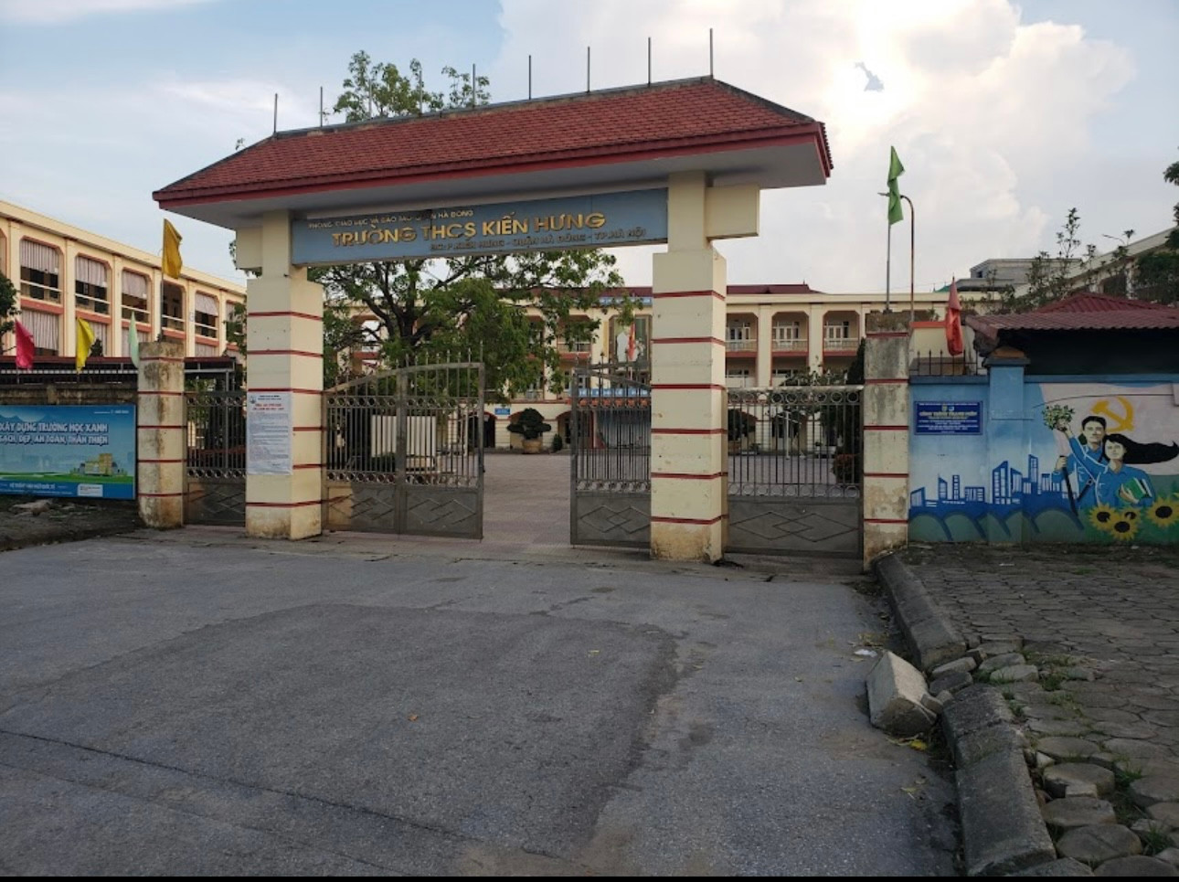 Trường THCS Kiến Hưng (Hà Đông, Hà Nội) - nơi xảy ra vụ việc.