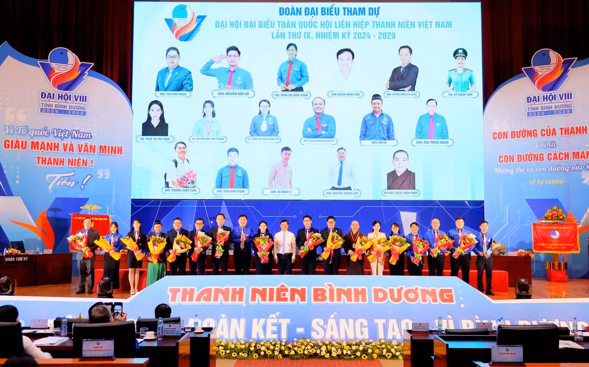 Đại hội chúc mừng 14 anh chị tham dự Đại hội đại biểu Hội Liên hiệp thanh niên Việt Nam toàn quốc lần thứ IX, nhiệm kỳ 2024 - 2029.