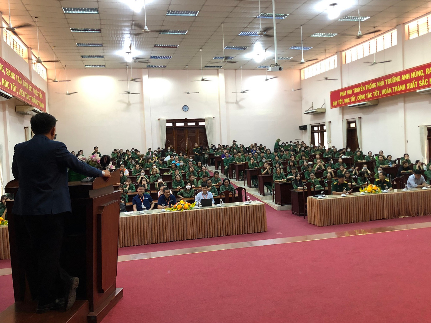 (Ảnh: Fanpage Trường Đại học Ngoại ngữ - Tin học TP.HCM - HUFLIT)