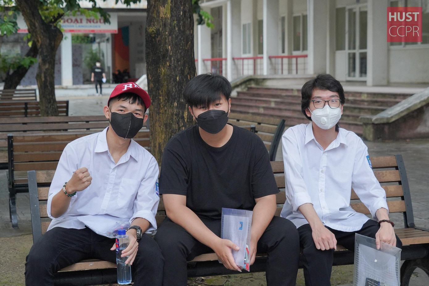 Thí sinh tham gia kỳ thi. Thí sinh tham gia kỳ thi.