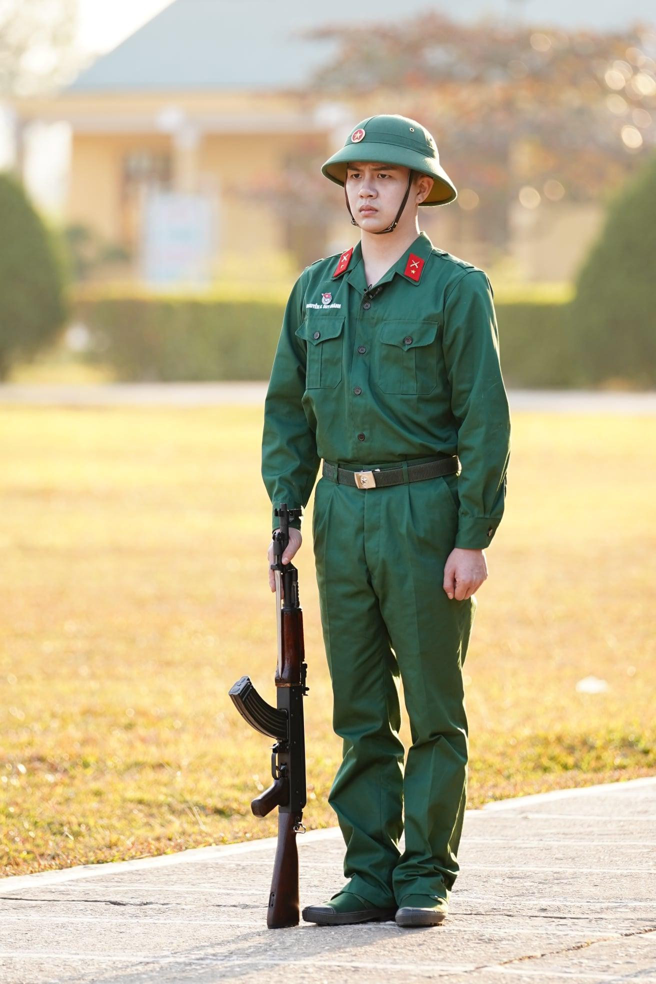 Hoá ra Độ Mixi và Duy Khánh cũng có những lúc nghiêm túc thế này đây!