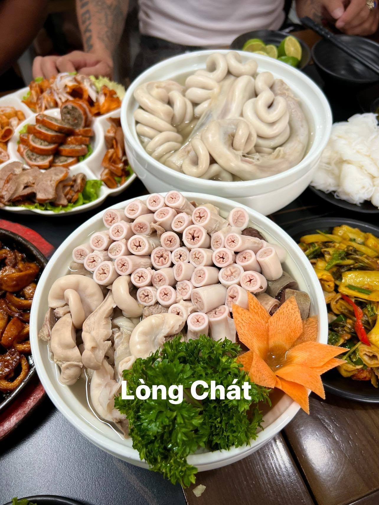 Lòng Chát quán từng nổi tiếng với món lòng xe điếu. (Ảnh: Lòng Chát quán) Lòng Chát quán từng nổi tiếng với món lòng xe điếu. (Ảnh: Lòng Chát quán)