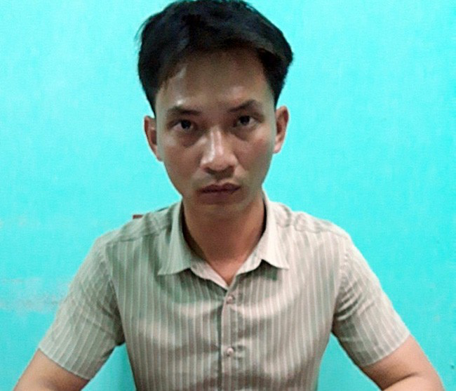 Chân dung kẻ tàn nhẫn ném con gái ruột của mình xuống sông. Chân dung kẻ tàn nhẫn ném con gái ruột của mình xuống sông.