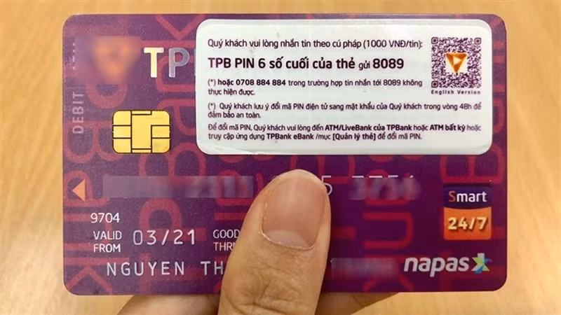 Ví dụ thẻ ATM gắn chip của ngân hàng TPBank sẽ có hướng dẫn kích hoạt qua tin nhắn được hướng dẫn cụ thể. Các ngân hàng khác bạn thực hiện theo đúng hướng dẫn từ ngân hàng mình đang sử dụng dịch vụ nhé.