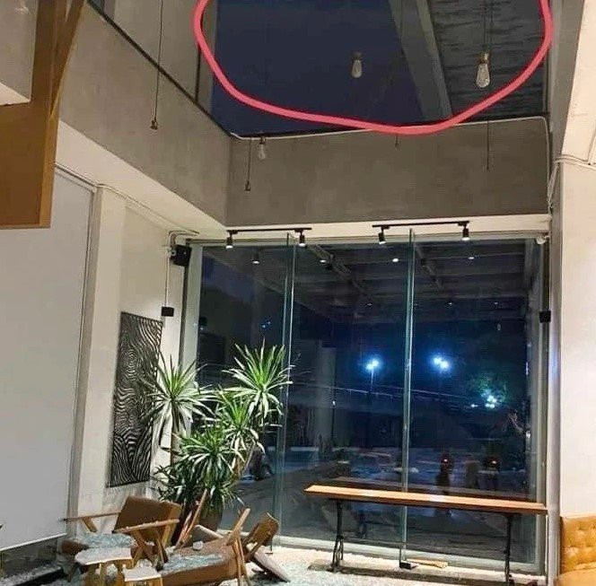 Hiện trường vụ việc. Hiện trường vụ việc.