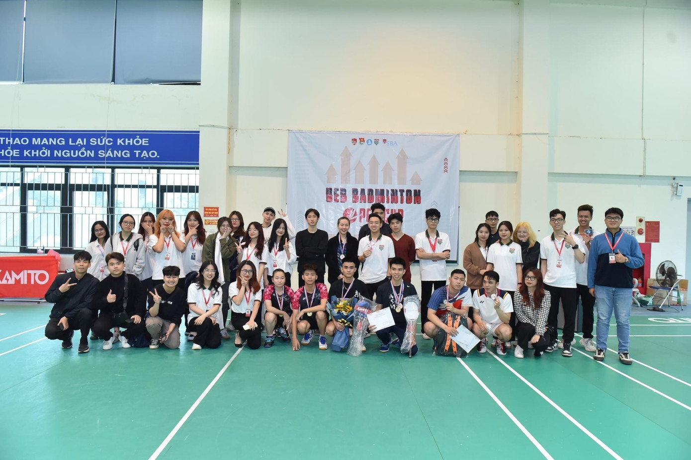 Giải đấu “UEB Badminton open cup 2023” của Hội Sinh viên Trường ĐH Kinh tế.