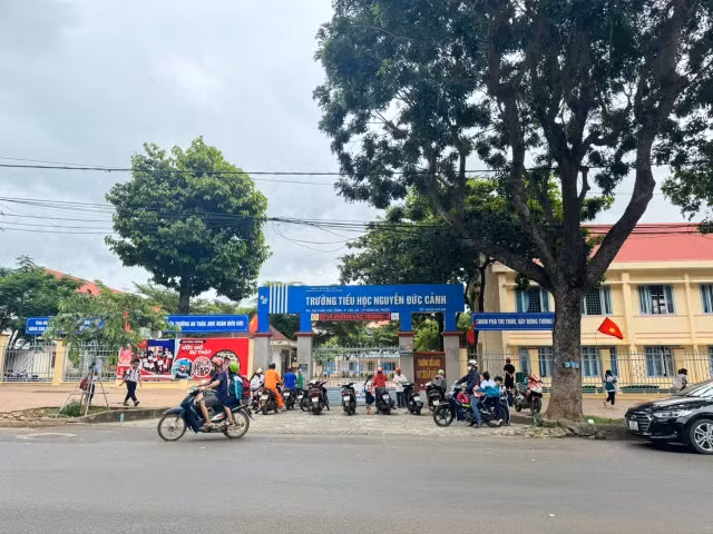 Trường Tiểu học Nguyễn Đức Cảnh (TP Buôn Ma Thuột, Đắk Lắk) nơi xảy ra vụ việc.