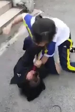 (Ảnh cắt từ clip) (Ảnh cắt từ clip)