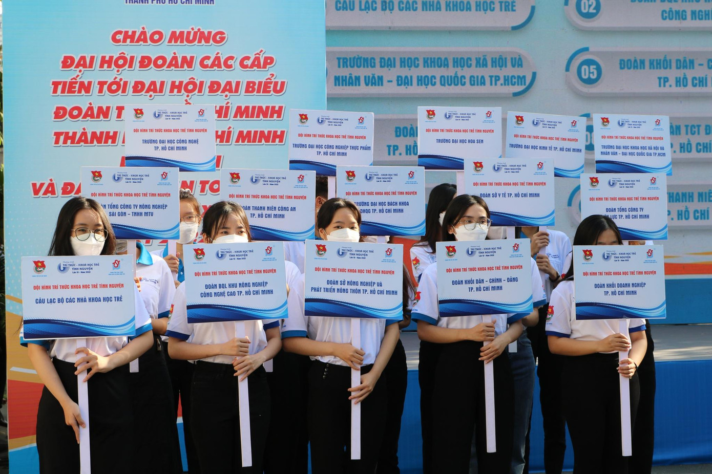 Ra mắt các đội hình trí thức trẻ tình nguyện. (Ảnh: Thanh Vương) Ra mắt các đội hình trí thức trẻ tình nguyện. (Ảnh: Thanh Vương)