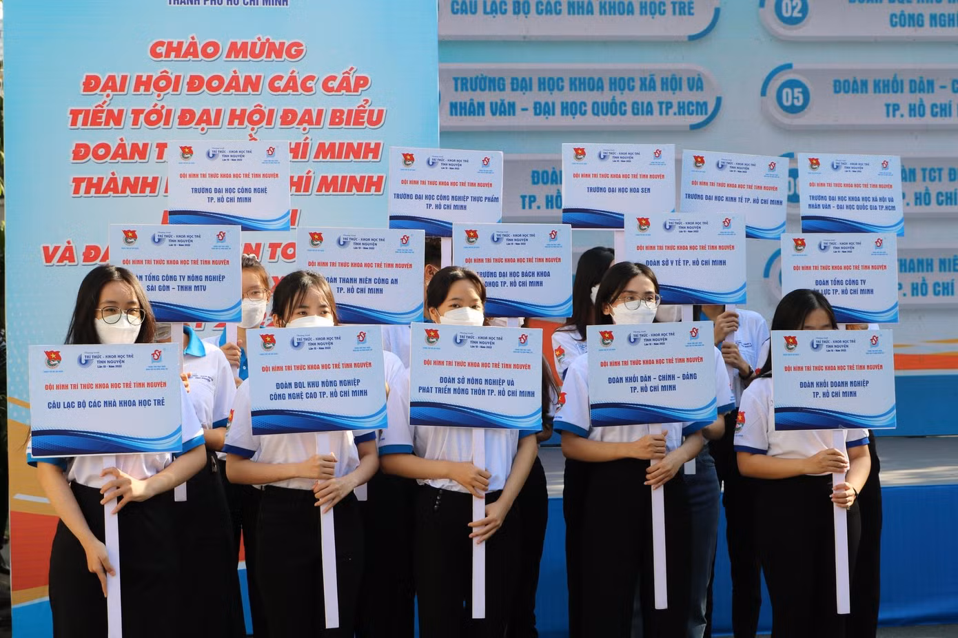 Ra mắt các đội hình trí thức trẻ tình nguyện. (Ảnh: Thanh Vương) Ra mắt các đội hình trí thức trẻ tình nguyện. (Ảnh: Thanh Vương)