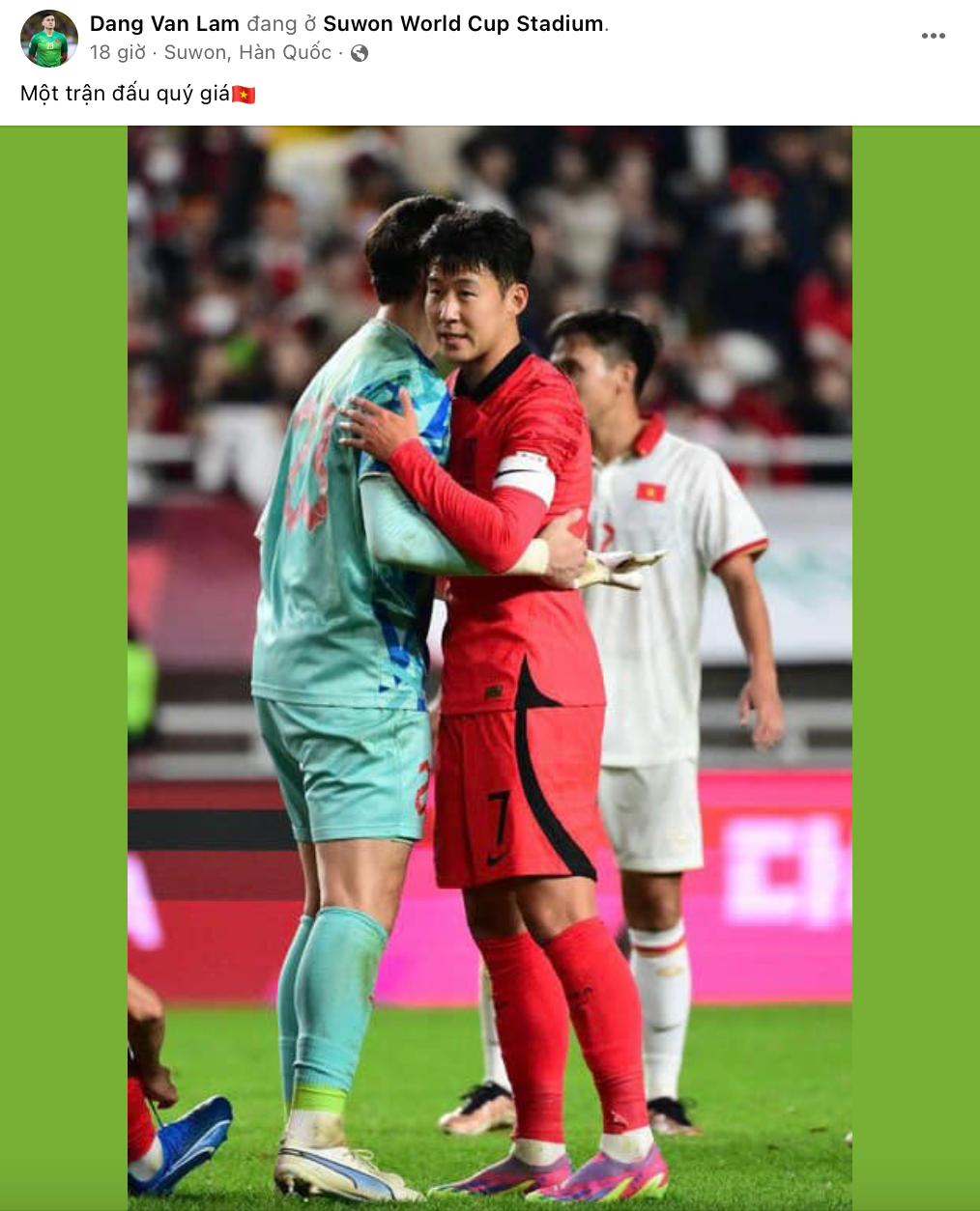 Thủ môn Đặng Văn Lâm chia sẻ khoảnh khắc cùng chú thích: &quot;Một trận đấu quý giá&quot;.
