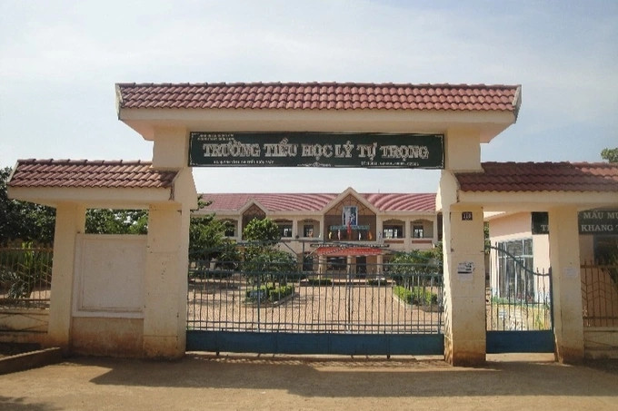 Trường Tiểu học Lý Tự Trọng (thị trấn Buôn Trấp).