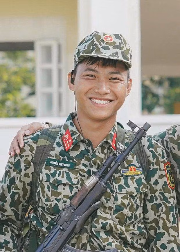 Ngắm 3 'soái ca quân nhân' khiến chị em mê đắm trong 'Sao nhập ngũ 2020' - Ảnh 2