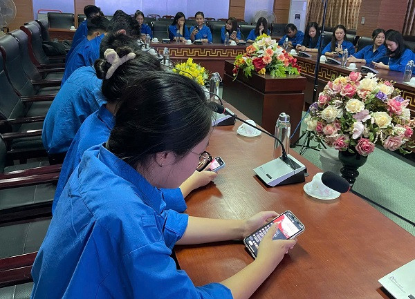 Các cơ sở Đoàn toàn tỉnh tổ chức Lễ phát động và chỉ đạo đoàn viên thanh niên tham gia cuộc thi trực tuyến. Các cơ sở Đoàn toàn tỉnh tổ chức Lễ phát động và chỉ đạo đoàn viên thanh niên tham gia cuộc thi trực tuyến.