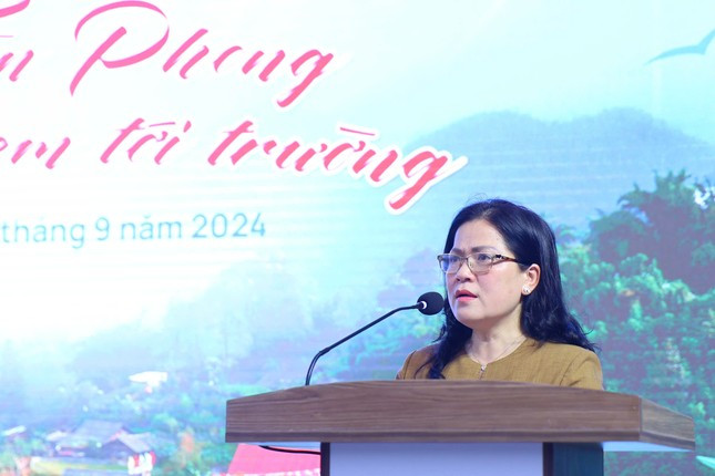 Thứ trưởng Bộ GD&ĐT Nguyễn Thị Kim Chi phát biểu. Thứ trưởng Bộ GD&ĐT Nguyễn Thị Kim Chi phát biểu.