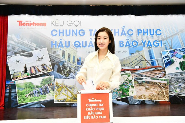 Hoa hậu Đỗ Mỹ Linh hưởng ứng lễ phát động. Hoa hậu Đỗ Mỹ Linh hưởng ứng lễ phát động.