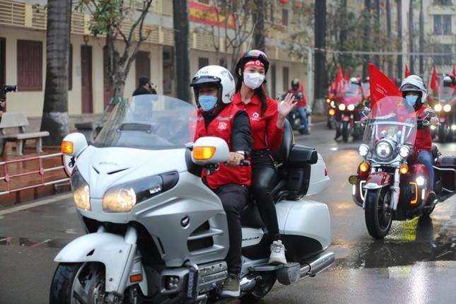 8h sáng nay, đoàn xe mô tô của thành viên Câu lạc bộ Bros Motor Club có mặt tại Học viện Cảnh sát Nhân dân để tham gia Chủ nhật Đỏ 2022. 8h sáng nay, đoàn xe mô tô của thành viên Câu lạc bộ Bros Motor Club có mặt tại Học viện Cảnh sát Nhân dân để tham gia Chủ nhật Đỏ 2022.