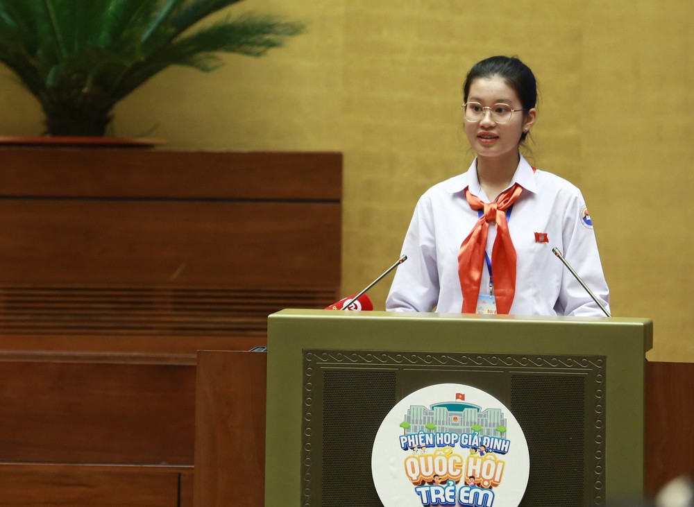 Chủ tịch Quốc hội trẻ em Đặng Cát Tiên phát biểu bế mạc Phiên họp.