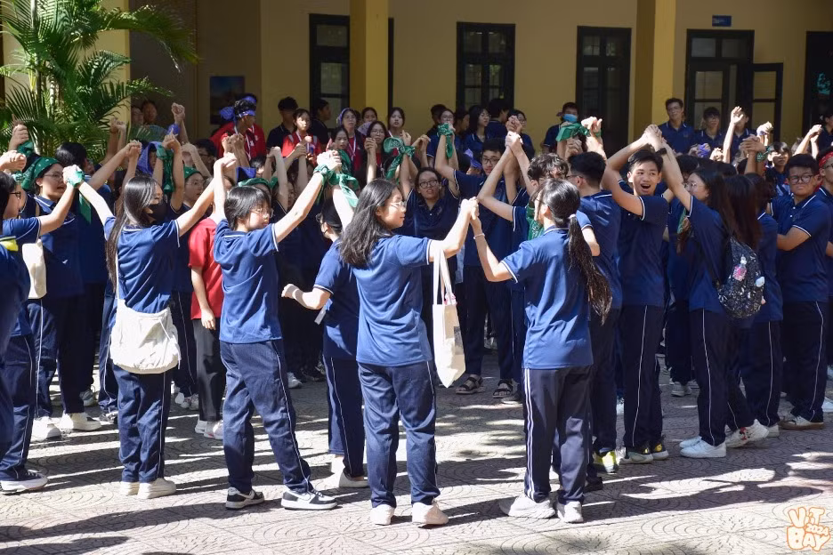 Trò chơi Kết chụm mở màn ngày 2.