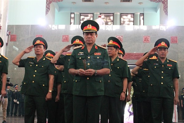 Đau xót tiễn đưa 4 quân nhân hy sinh trong vụ rơi trực thăng ảnh 9