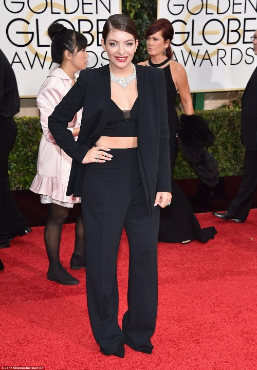 Trang phục đẹp mắt trên thảm đỏ Quả Cầu Vàng 2015 ảnh 7