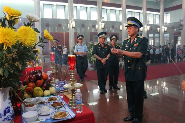 Đau xót tiễn đưa 4 quân nhân hy sinh trong vụ rơi trực thăng ảnh 10